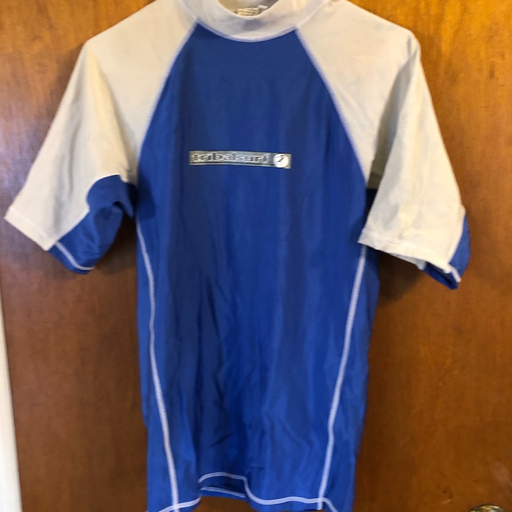 Boys Surfboarding Shirt-XL